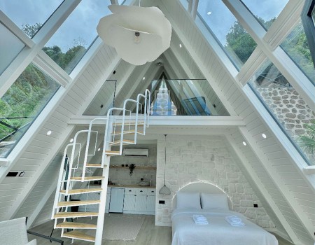 Rize Bungalov: Cam Çatılı Isıtmalı Havuzlu - Mirrorland