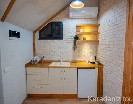 Rize Bungalov: Jakuzili & Cam Tavanlı Villa - Woodlife