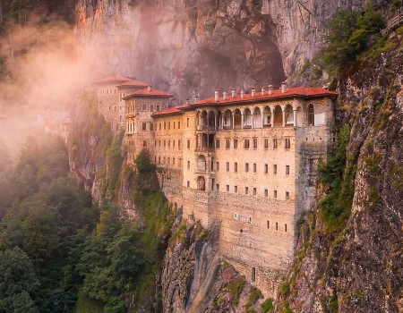 Sümela Manastırı ve Uzungöl Turu - Rize Çıkışlı
