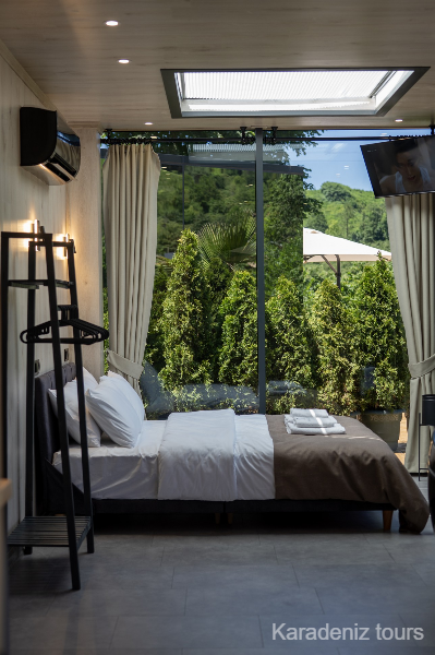 Rize Bungalov: Glass Cabin - Mirrorland