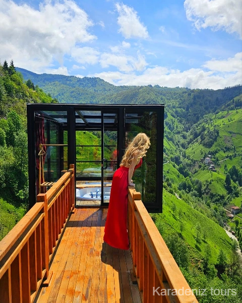 Rize Bungalov: Jakuzili Şömineli King Tower - Northland