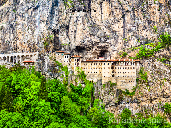 Daily Uzungöl and Sumela Monastery Tour from Rize